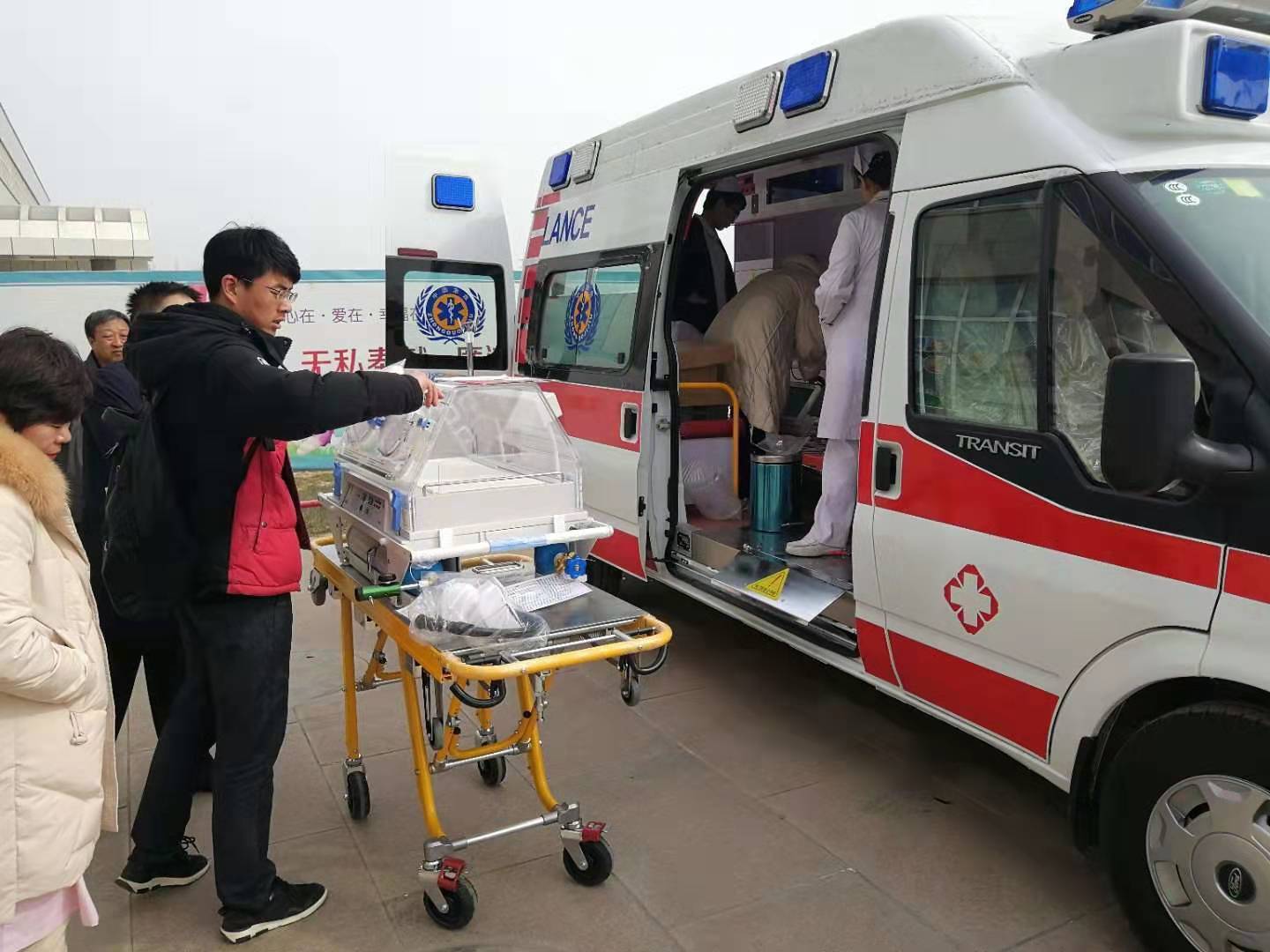 龙华区救护车转院